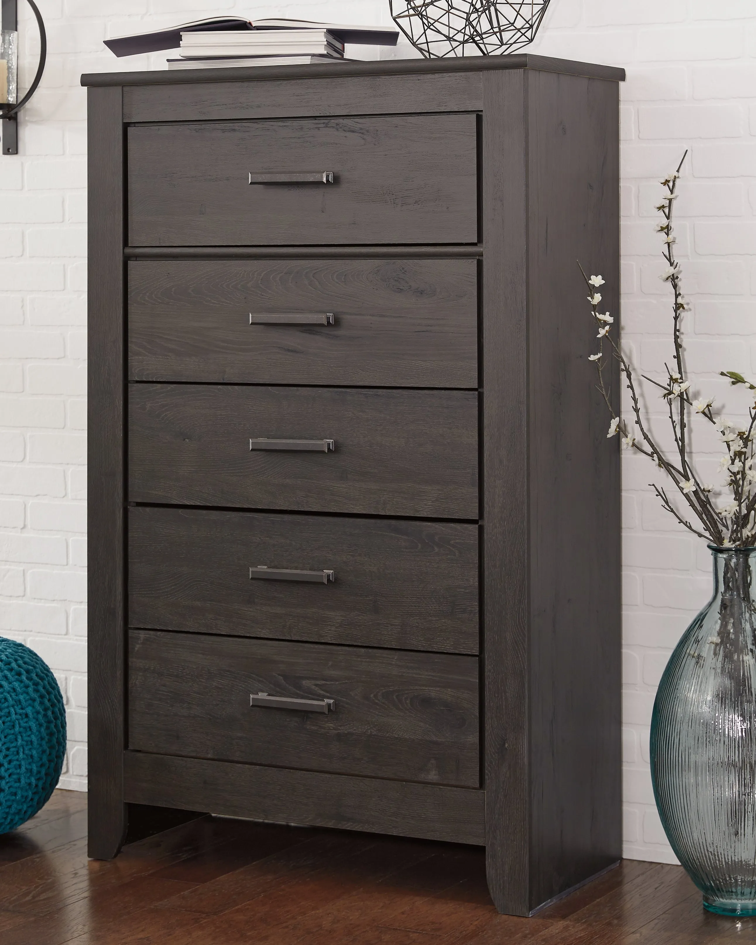 Brinxton Queen/Full Panel Headboard Bed with Mirrored Dresser, Chest and 2 Nightstands in Charcoal