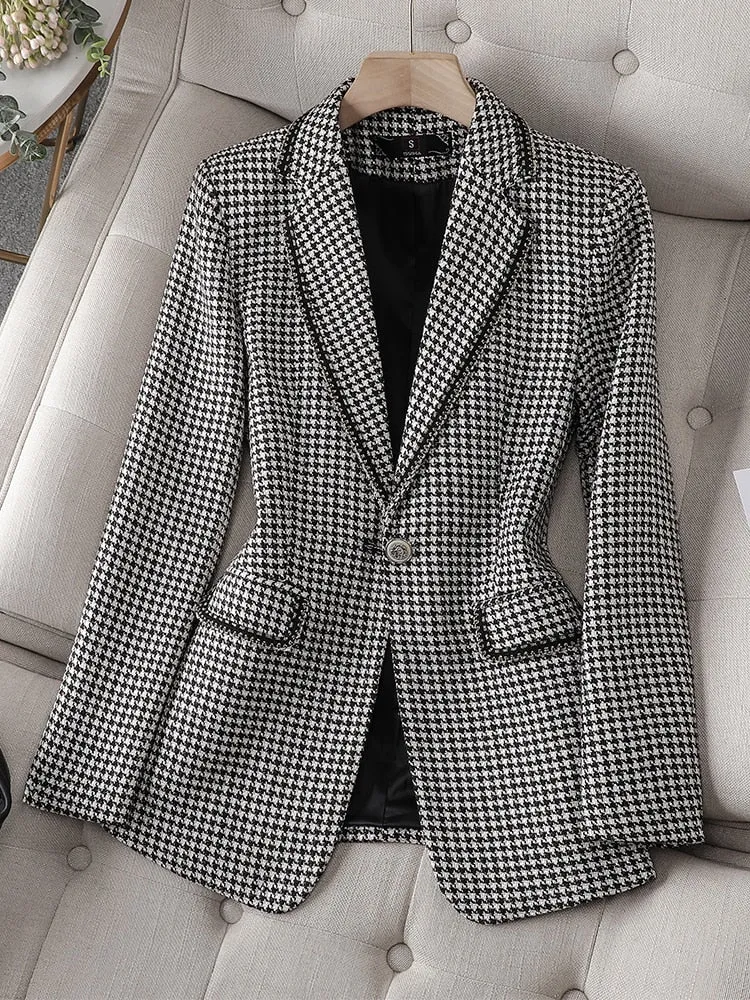 CAROLINE SUITS Women's Elegant Stylish Fashion Office Professional Woven Light Brown Carmel Plaid Blazer Jacket