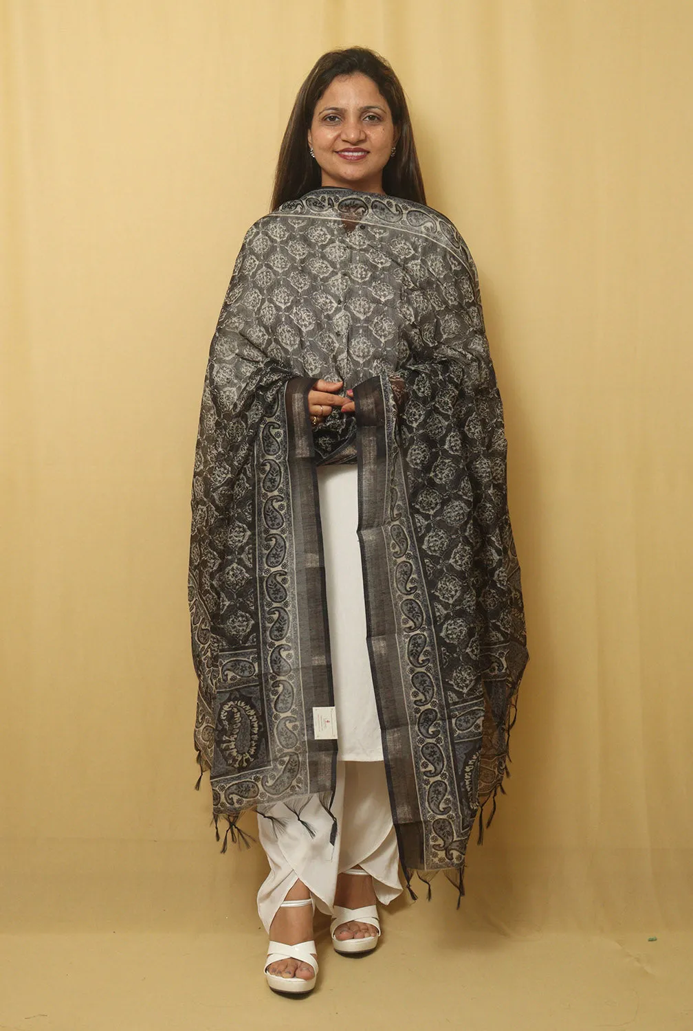 Chic Block Print Black Chanderi Silk Dupatta for Fashionable Look