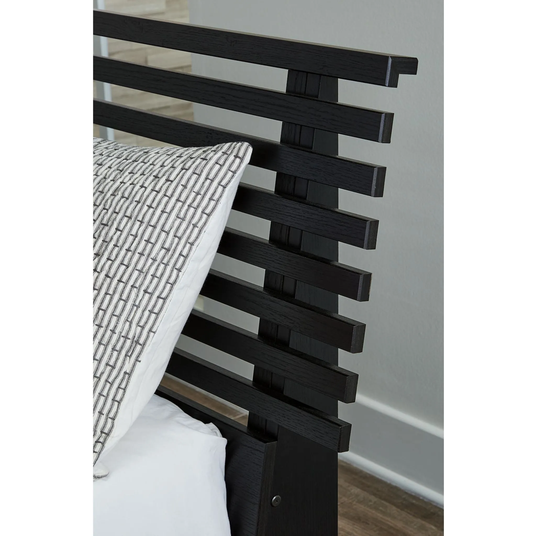 Danziar Slat Platform Bed - Black