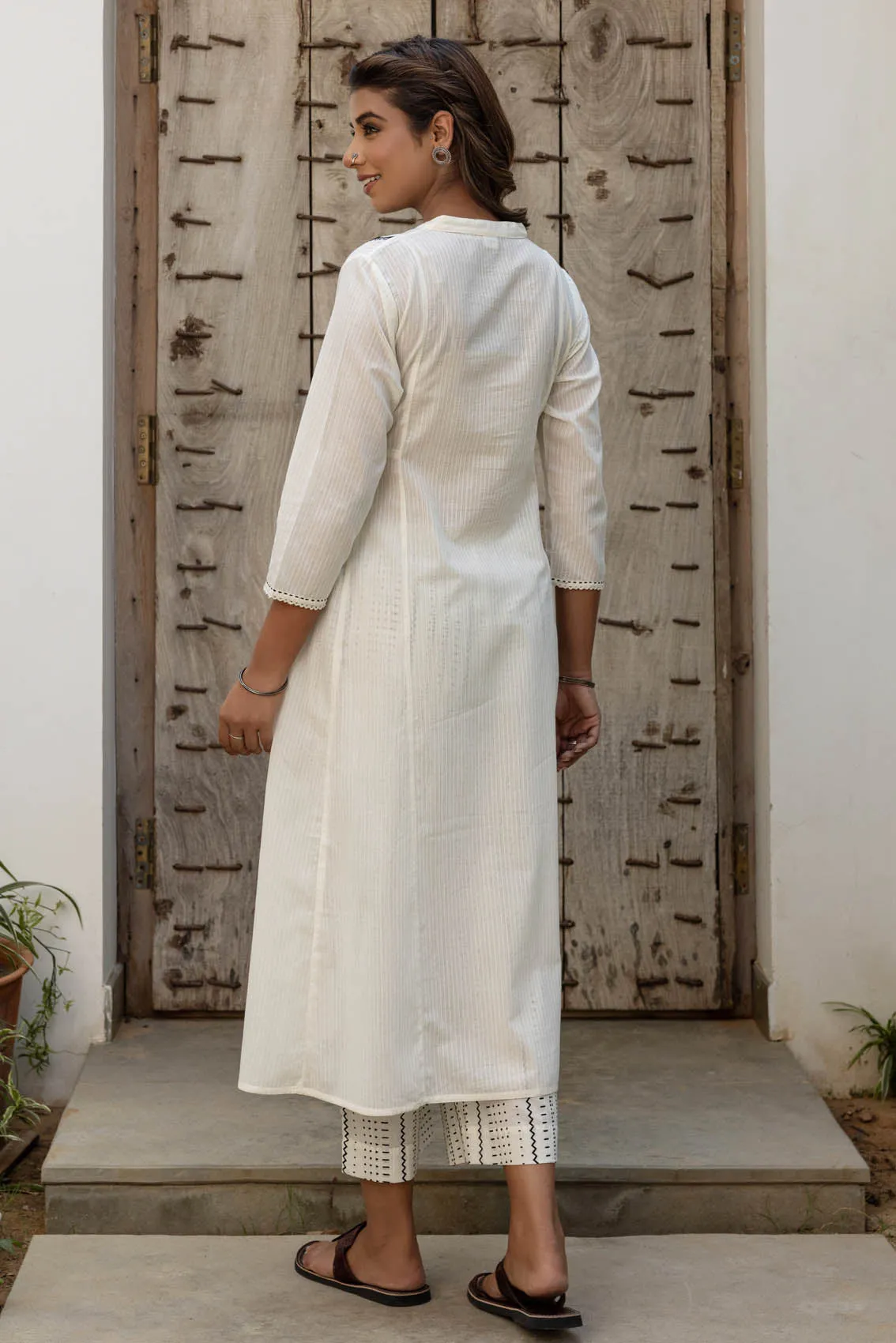 Embroidered Yoke Kurta