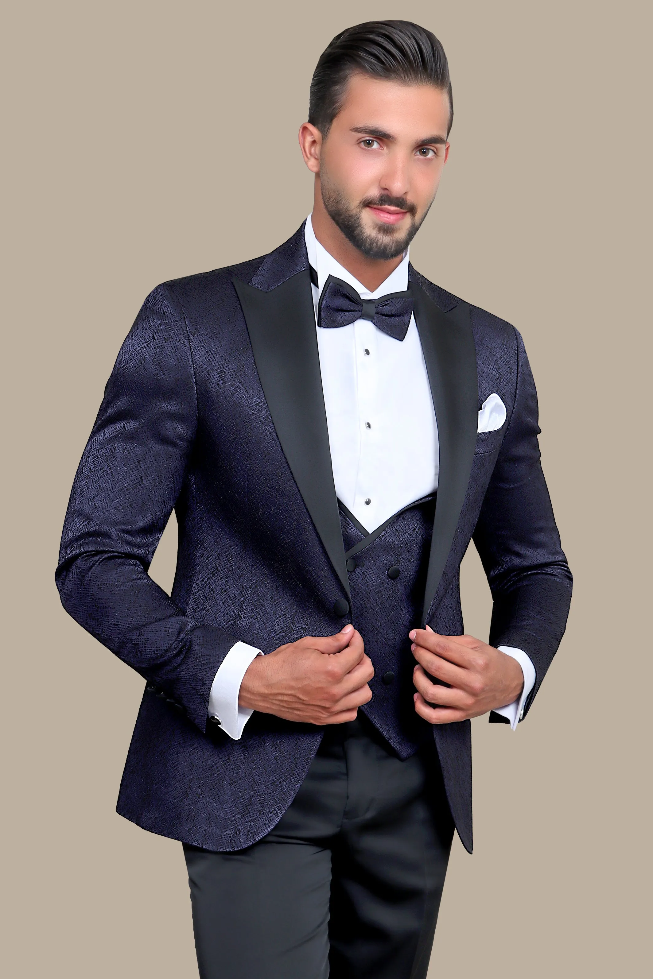 Navy Elegance: Tuxedo Peak Pattern in 4-Piece Shiny Set