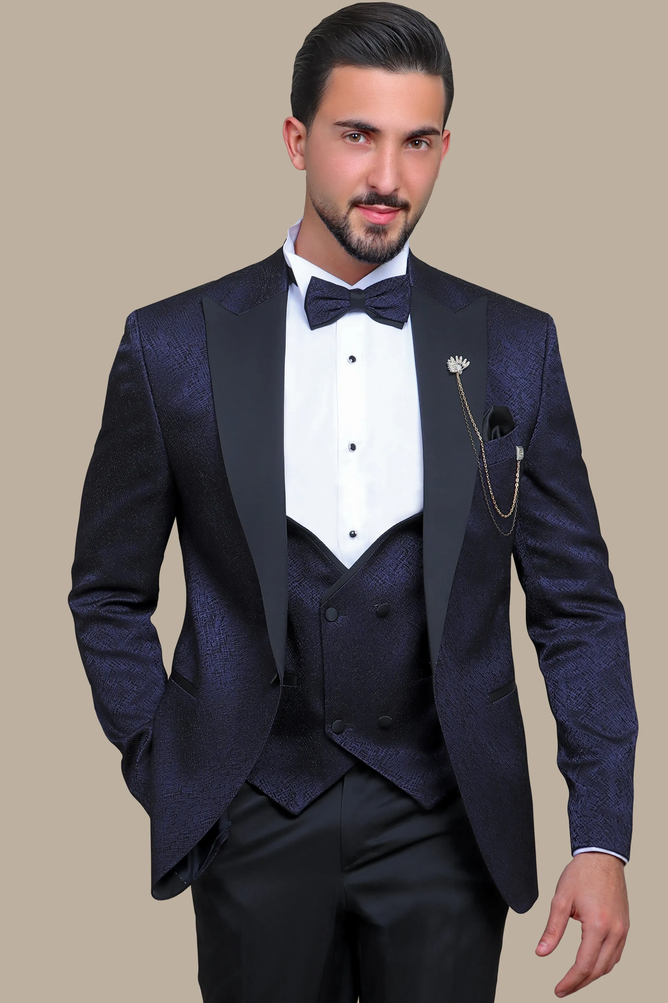 Navy Elegance: Tuxedo Peak Pattern in 4-Piece Shiny Set