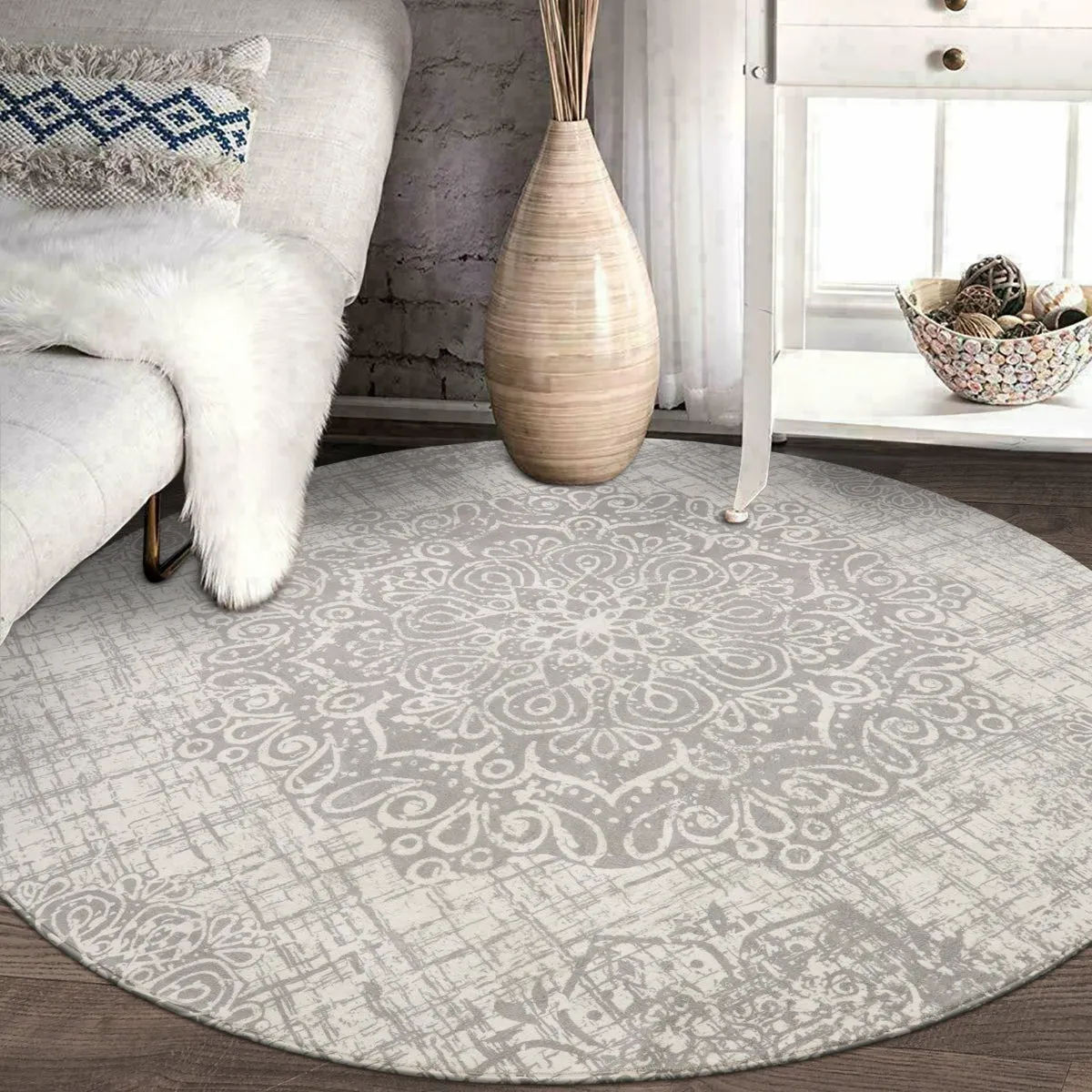 Oriane Vintage Medallion Area Rug