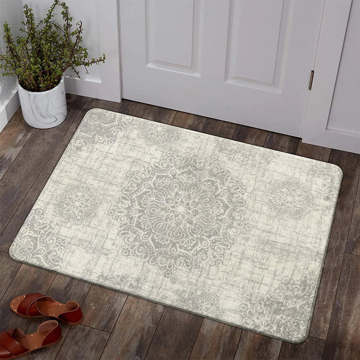Oriane Vintage Medallion Area Rug