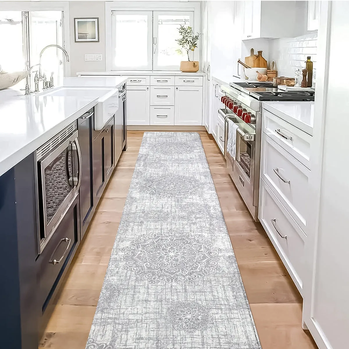 Oriane Vintage Medallion Area Rug