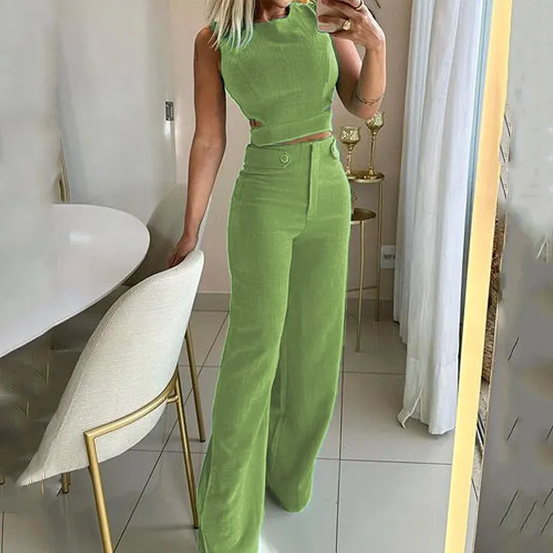 Slim fit sleeveless button suit